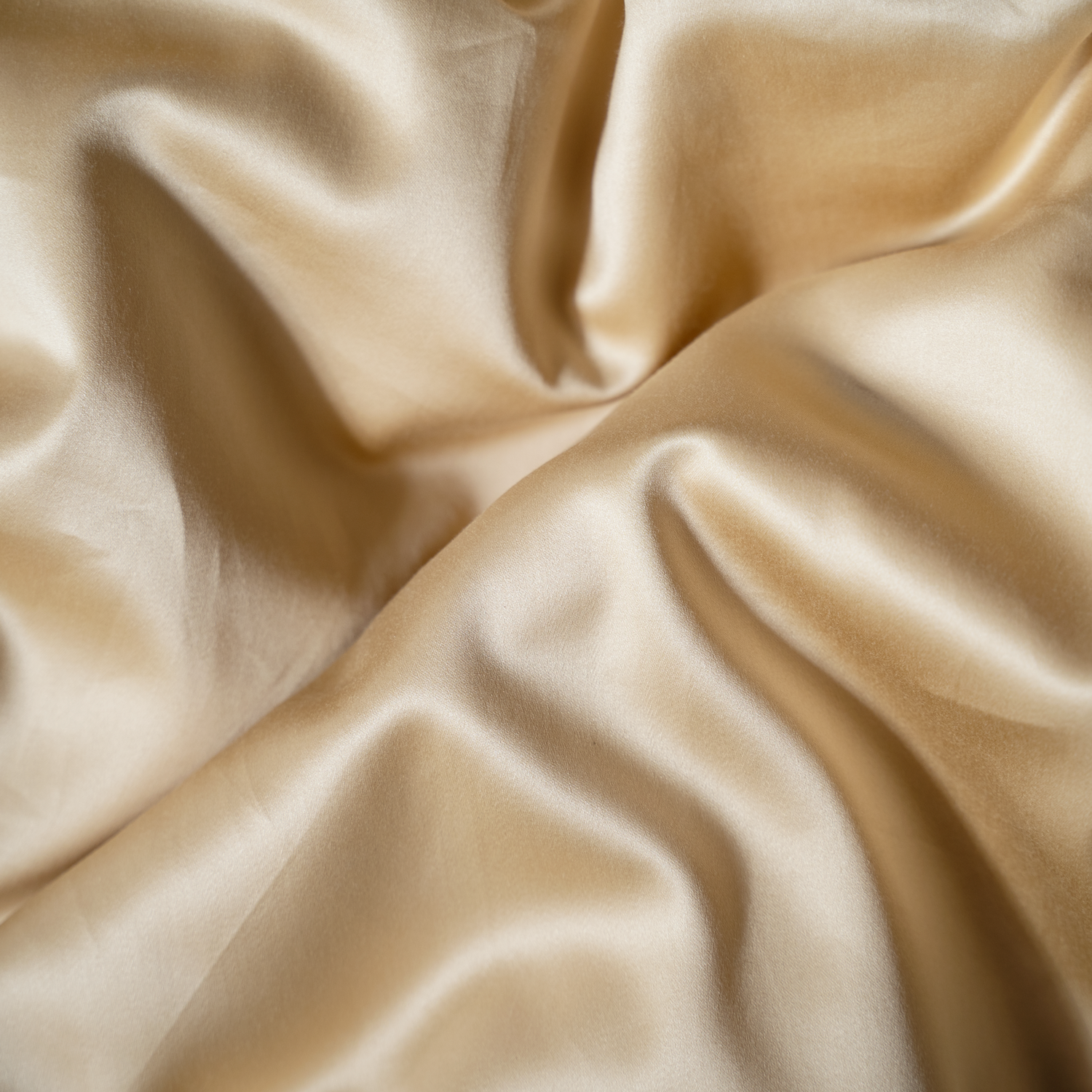#color_Saffron