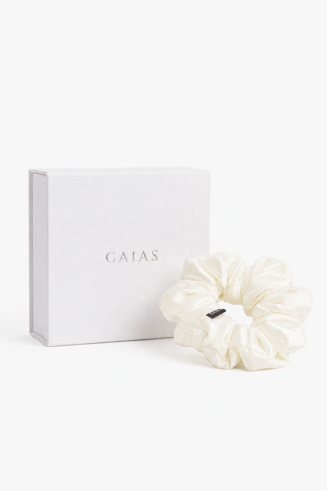 #color_pearl white