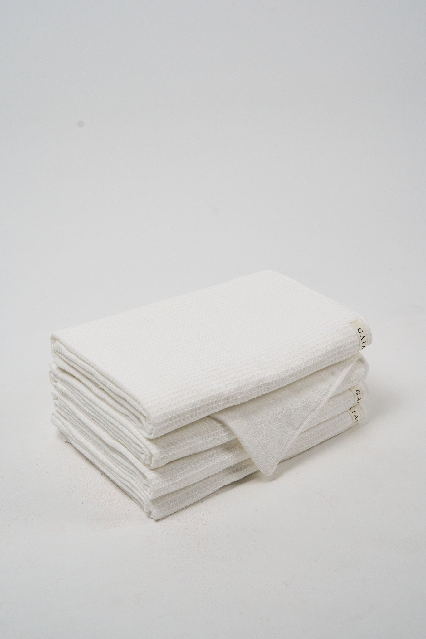 #color_Off White